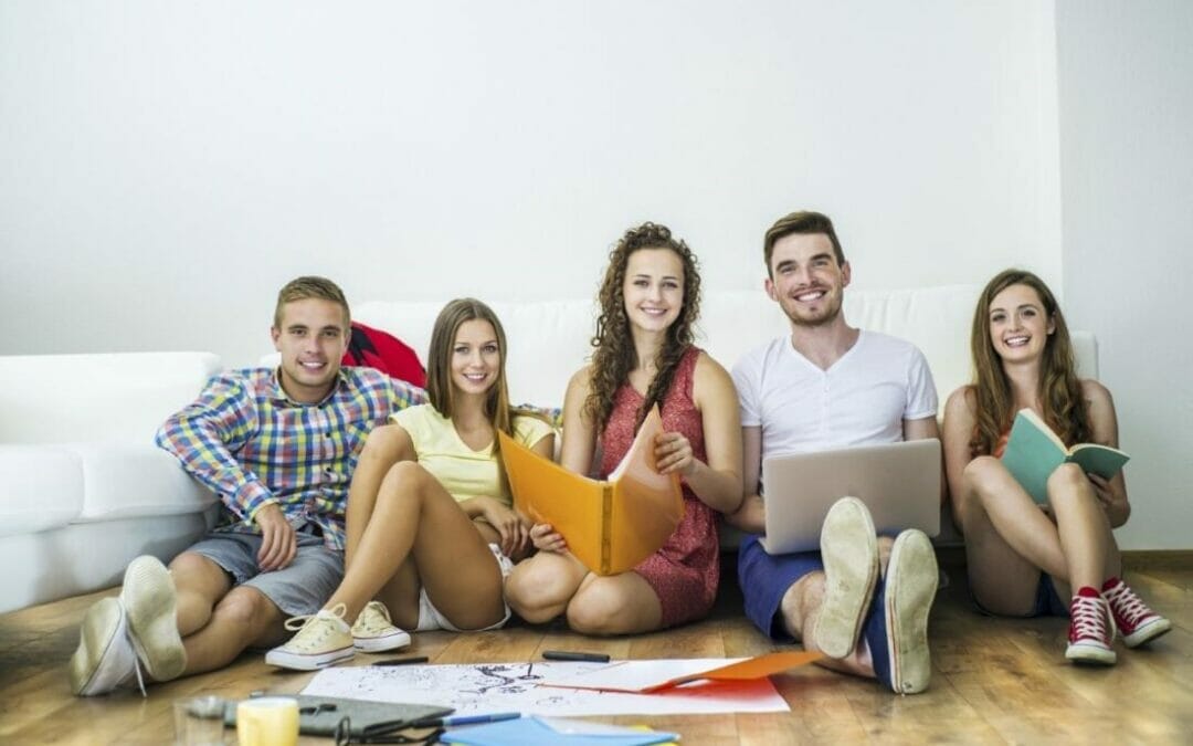 Don’t Get Left Behind: How to Find a Student House After Your 1st Year